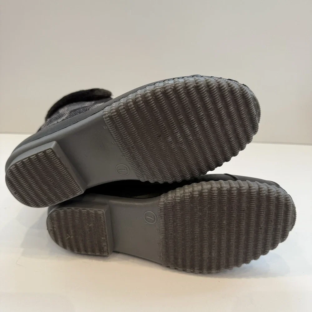 Duck Boots Womens Waterproof Winter Boots Quilted Snow Black Gray‎ Plaid Size 7